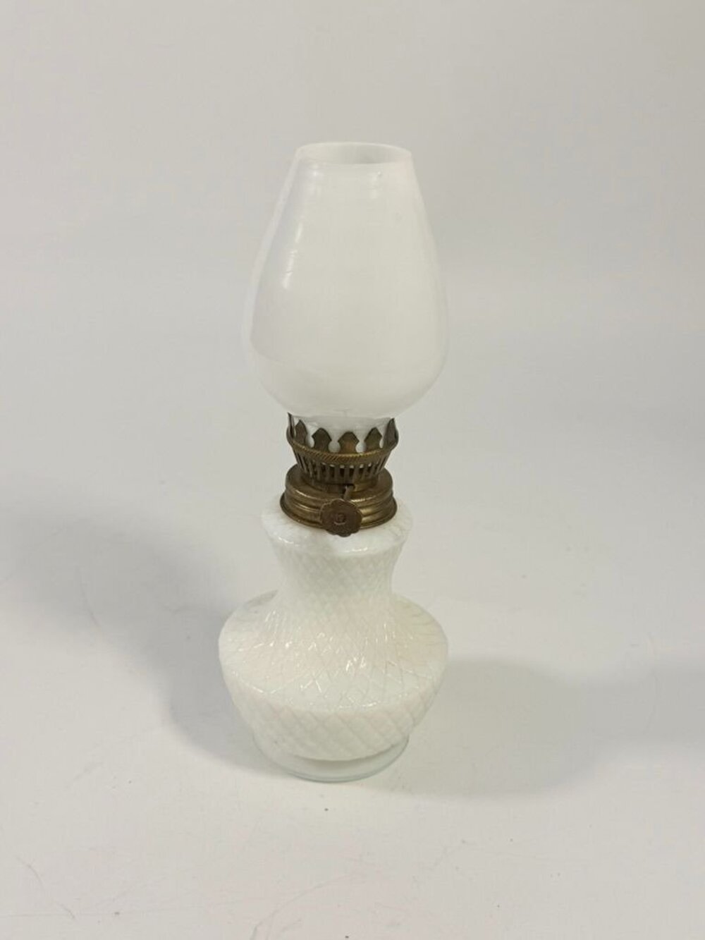 Mini Finger Oil Lamp Milk Glass Shade Chimney Vintage Home Decor Granny Farmhous - Picture 2 of 16